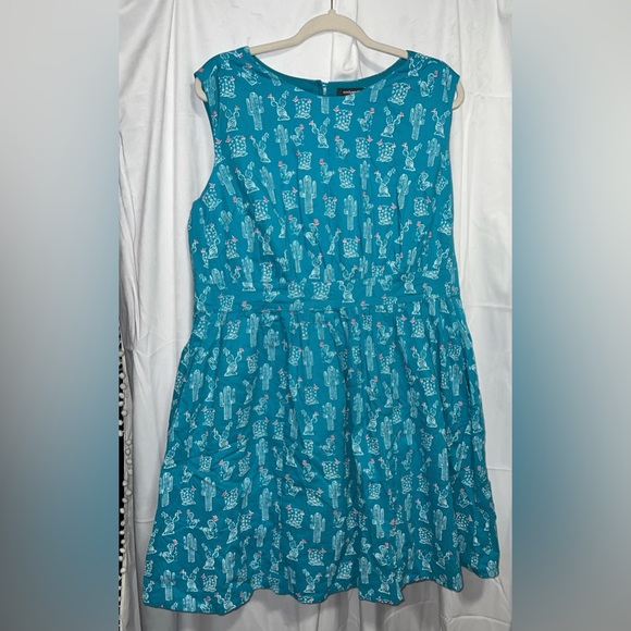 ModCloth Emily & Fin Cacti Dress - Picture 3 of 3